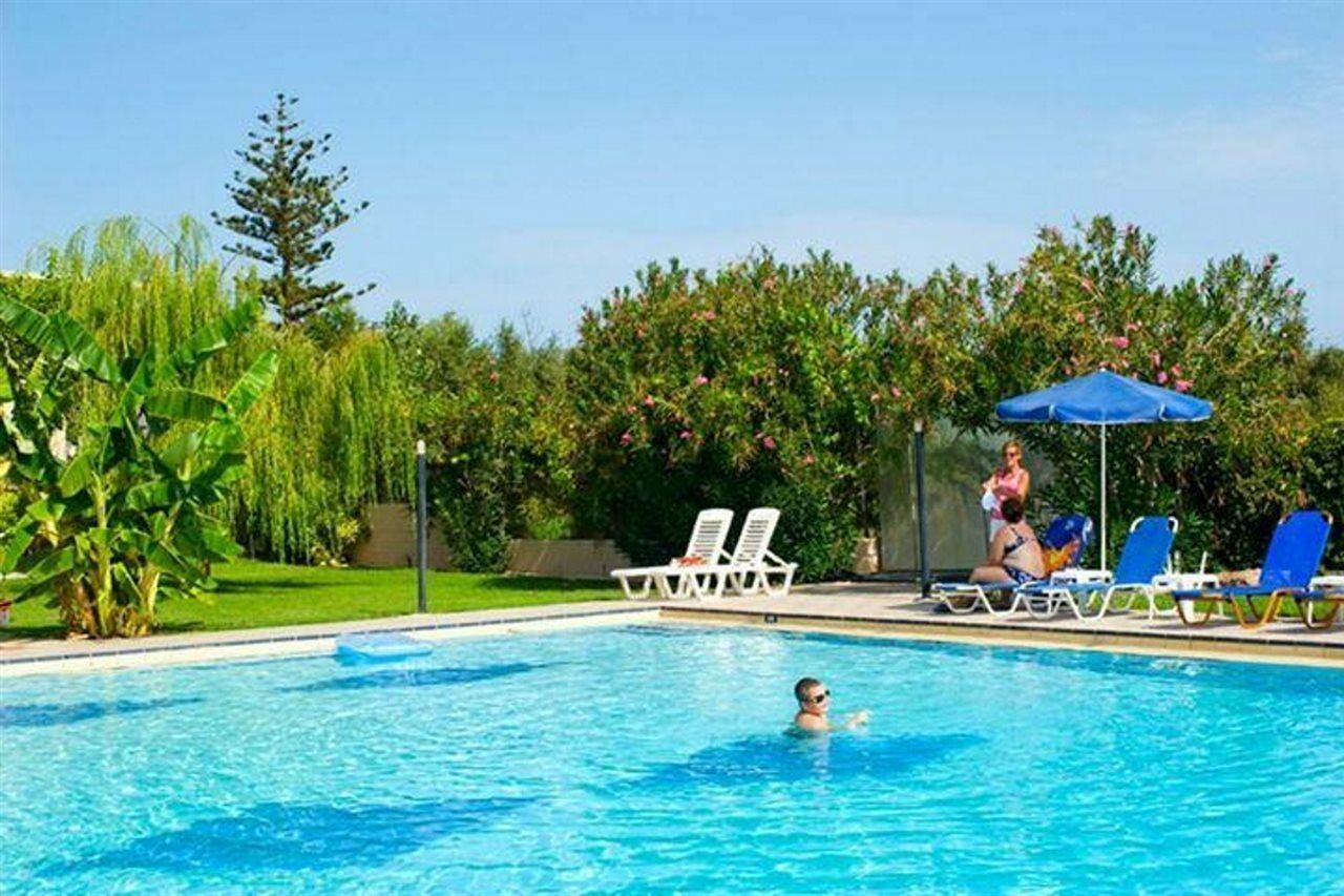Alfa Hotel Apartments Gerani  ภายนอก รูปภาพ