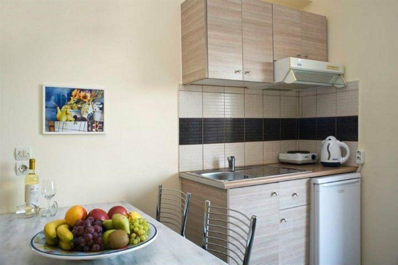Alfa Hotel Apartments Gerani  ภายนอก รูปภาพ